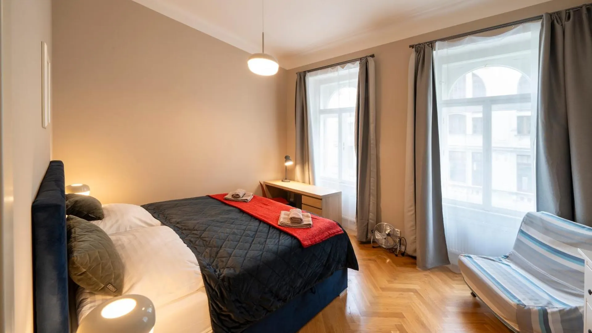 Downtown - 2 Room Zborovska براغ جمهورية التشيك