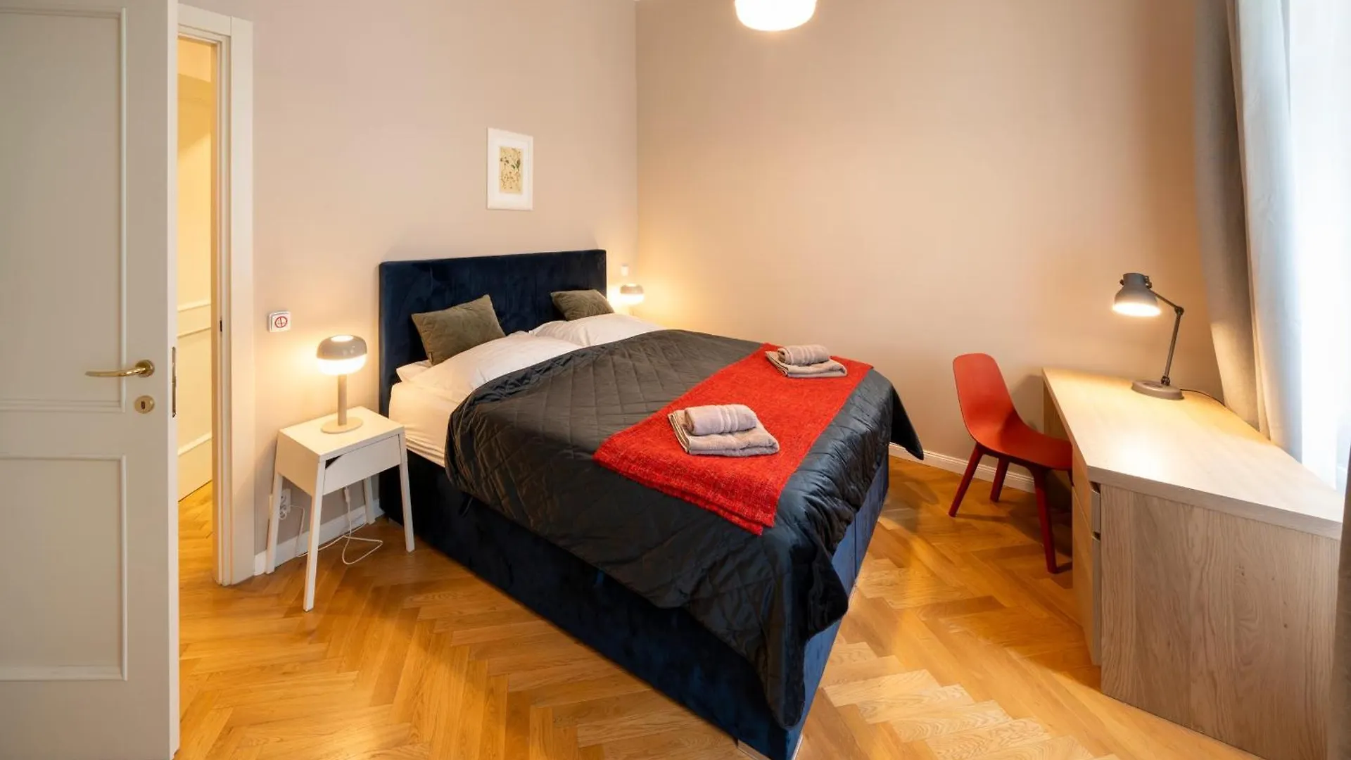 Downtown - 2 Room Zborovska براغ جمهورية التشيك